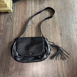 Lucky brand black leather purse shoulder bag crossbody with tassel